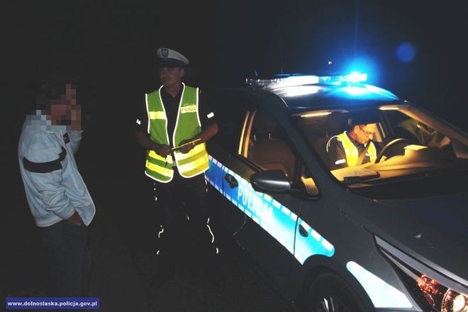 Policja z całego regionu wrocławskiego wnikliwie sprawdza pieszych, mat. dolnośląskiej policji