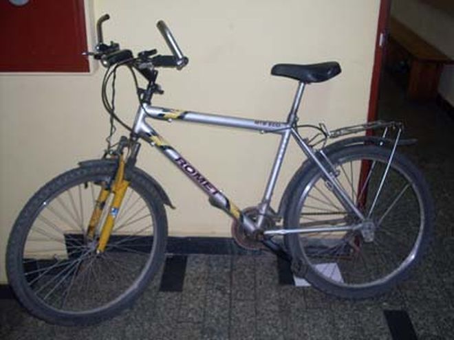 Na targowisku Młyn policja odzyskała rower skradziony... 9 lat temu, mat. policji