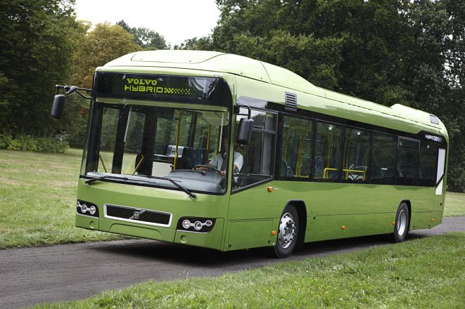 Blisko 300 autobusów z wrocławskiej fabryki pojedzie prosto do Szwecji, archiwum