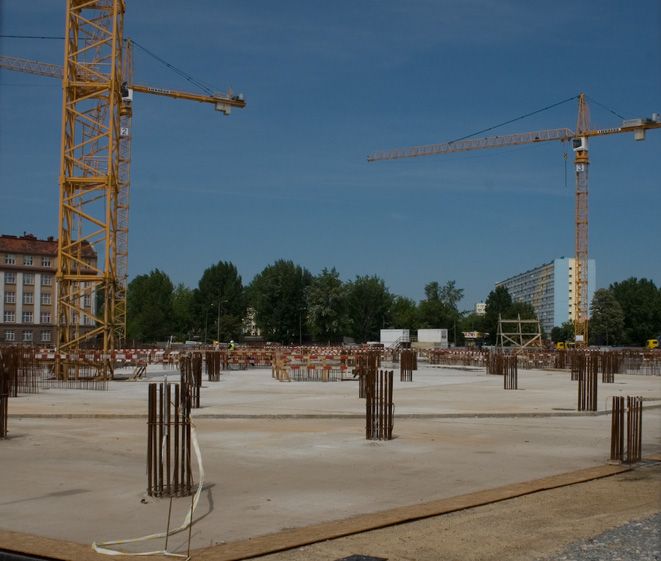 Początek budowy najwyższego budynku we Wrocławiu.