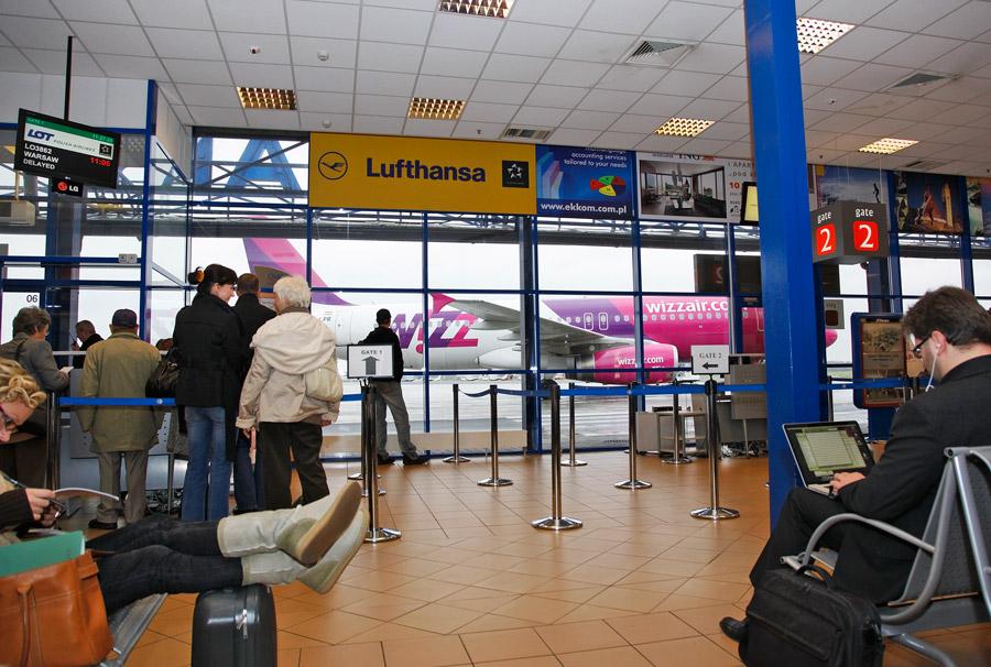 Liczba korzystających z wrocławskiego lotniska rośnie