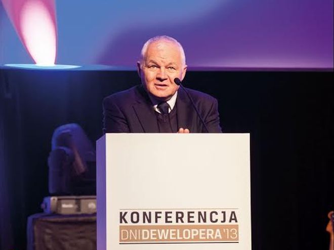 Stałym gościem kongresu jest były premier Jan Krzysztof Bielecki