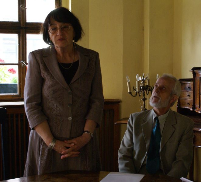 Helena Kułdo i Bernard Jancewicz podczas ogłoszenia wyników konkursu.