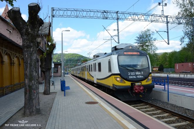 Z Wrocławia szybciej dojedziemy pociągiem w Karkonosze zmodernizowaną trasą, mat. prasowe PKP PLK