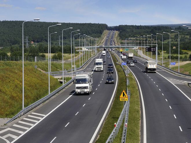 Na autostradzie A4 trwało śledztwo po wypadku samochodu, którym jechał prezydent RP Andrzej Duda