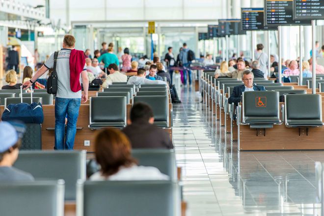 Obcokrajowcy coraz chętniej przylatują do Wrocławia. Co trzeci pasażer lotniska to cudzoziemiec, mat. prasowe/Port Lotniczy Wrocław