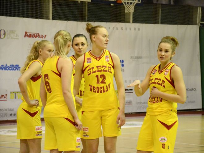 Kibice kobiecej koszykówki będą mogli zobaczyć drużynę Ślęzy podczas Wrocławskiego Turnieju Koszykówki Kobiet „Wrocławska Iglica 2014” 