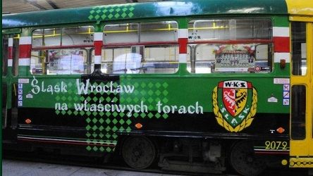 Kibice zapłacą za zniszczenia kibiców w tramwajach, welkislask.pl