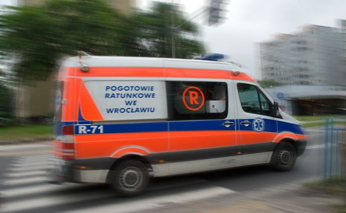 Poważny wypadek na południu Wrocławia. Jedna osoba ranna, utrudnienia w ruchu, archiwum