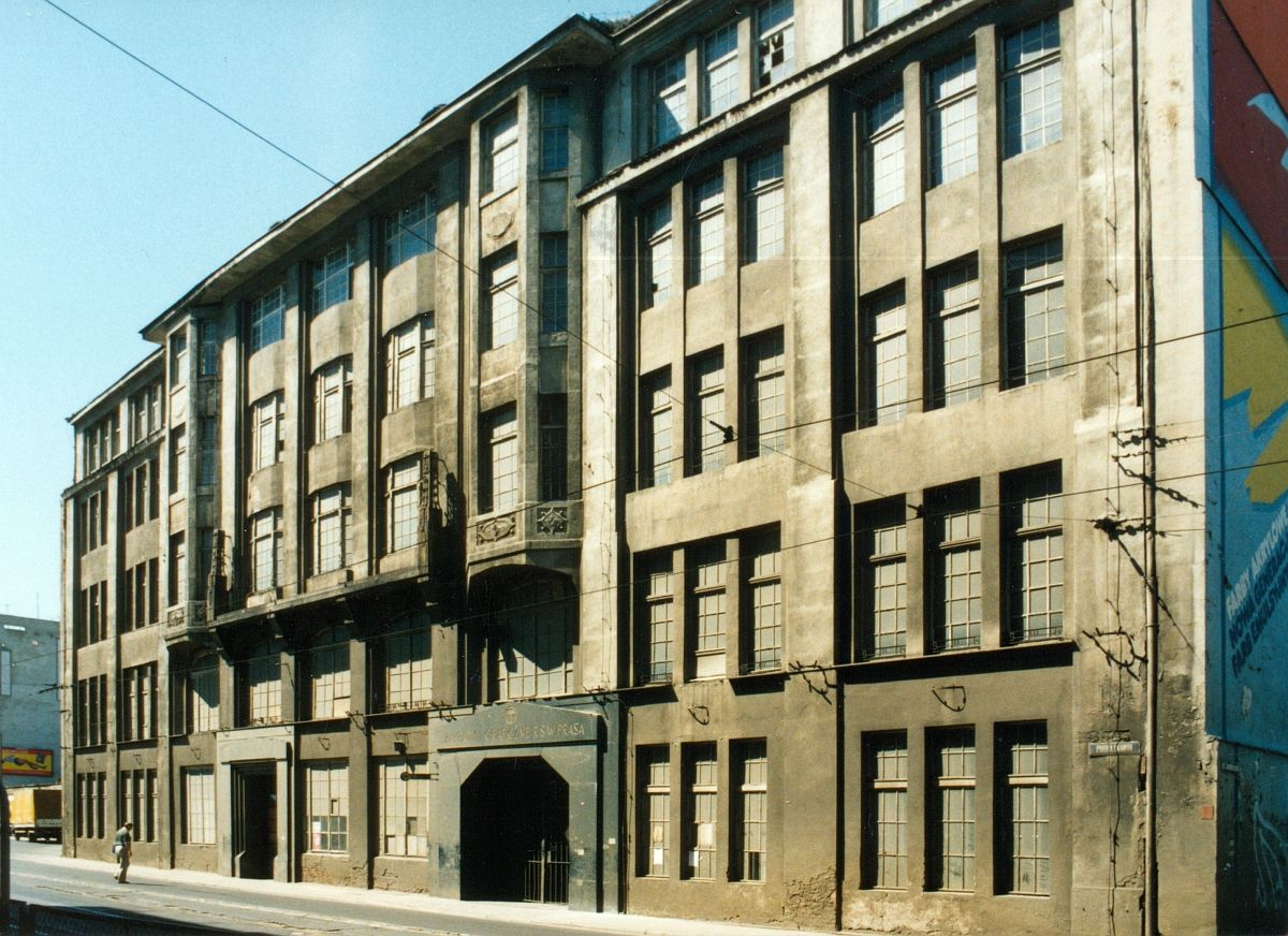 Główny budynek Zakładów Graficznych przy ul. Piotra Skargi został zburzony dawno temu.