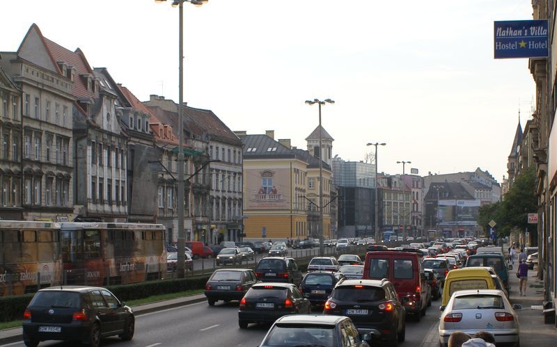 Centrum Wrocławia było zakorkowane także w czasie trwania sezonu urlopowego 