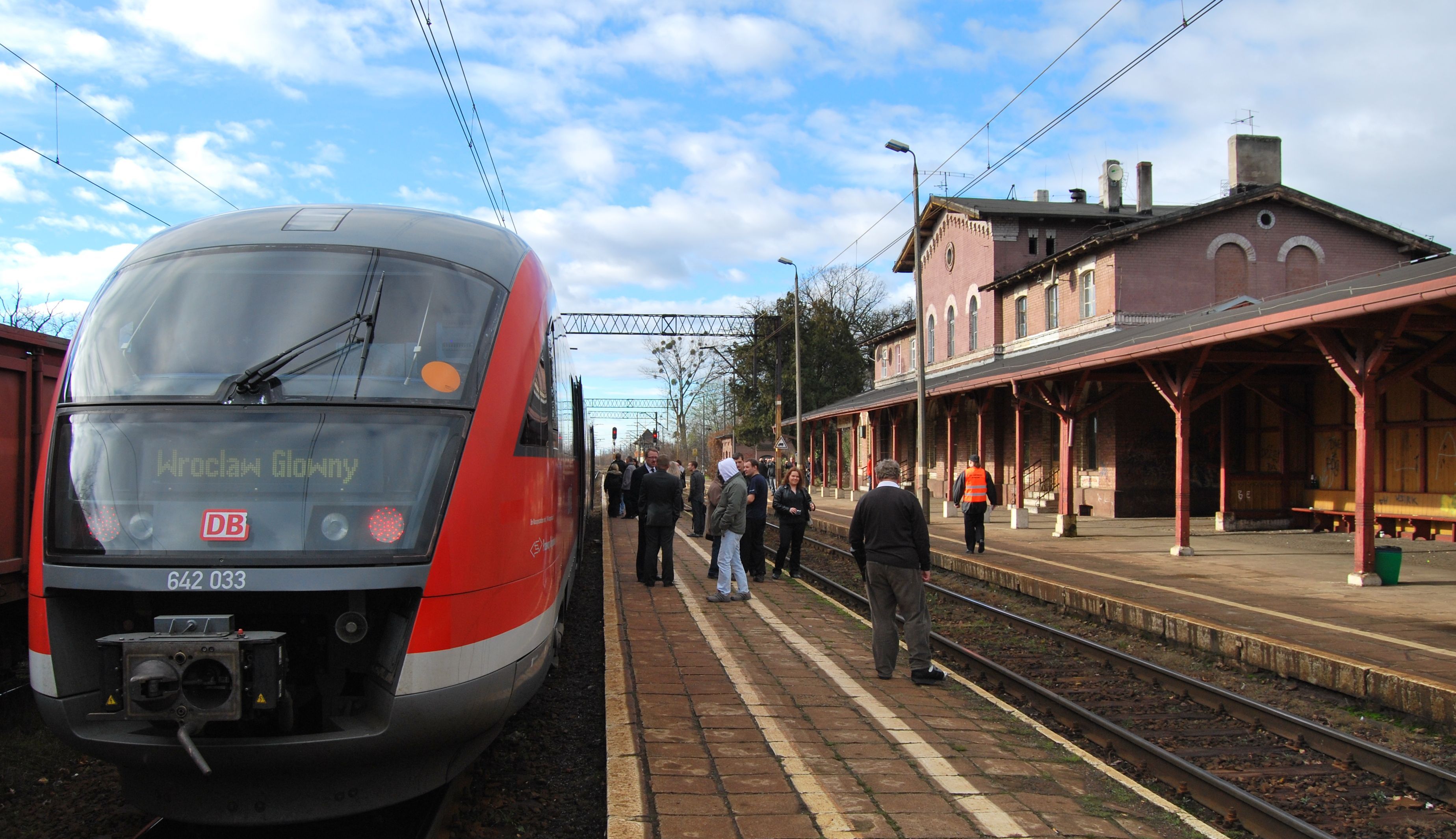 Wrocławscy aktywści walczą o modernizację linii kolejowej z Wrocławia do Sobótki