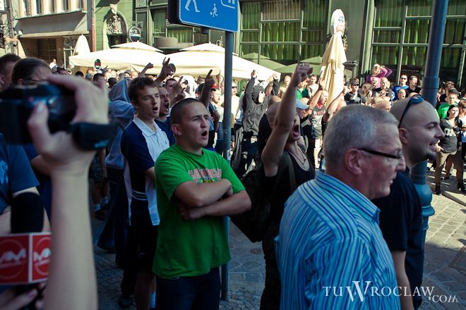 Na początku października NOP-owcy sprzeciwiali się organizowanemu w Rynku marszowi tolerancji 