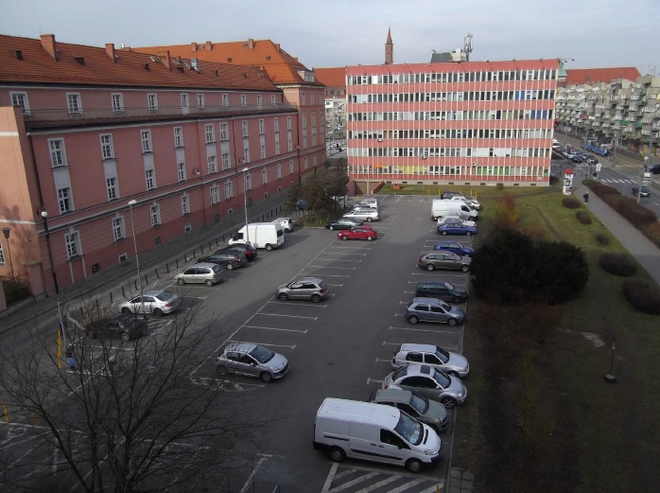 Koniec parkingu przy ulicy świętego Wita. Nowy inwestor nie udostępni go kierowcom, UM Wrocławia