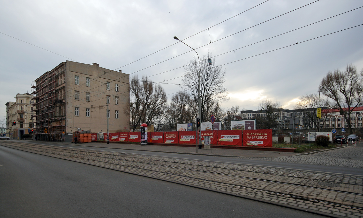 Remontują przedwojenne kamienice przy Dworcu Głównym. A tuż obok stanie nowy budynek, mamik/fotopolska.eu