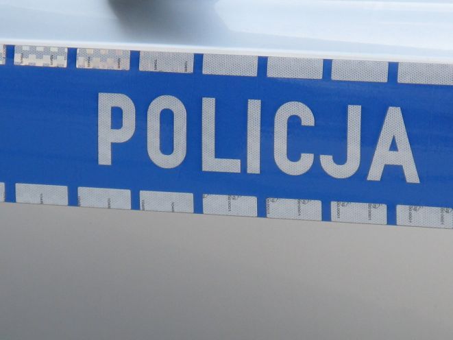 Wrocławska policja złapała 9 oszustów. Wyłudzili z firmy ubezpieczeniowej ponad 1 mln złotych, archiwum