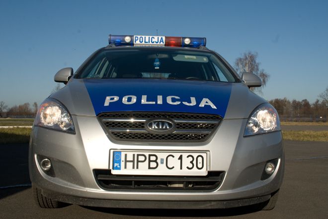 Policjanci na całym Dolnym Śląsku kontrolują autobusy, busy i ciężarówki, archiwum