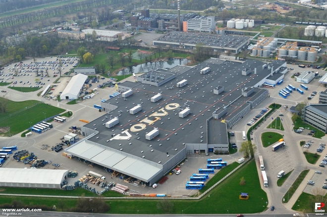 Związkowcy zszokowani decyzją o zamknięciu wrocławskiej fabryki Volvo. Będą walczyć o miejsca pracy, uriuk/fotopolska.eu