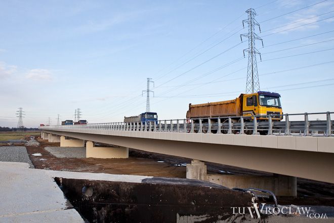W grudniu ciężarówki testowały wytrzymałość pierwszego odcinka drogi Bielany-Łany-Długołęka