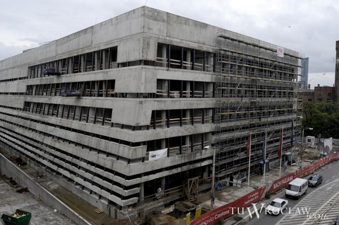 Wznawiają budowę Narodowego Forum Muzyki. Gmach nie będzie gotowy do końca 2014 roku, archiwum