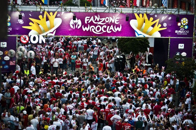 Podczas Euro 2012 do Wrocławia przyjechało kilkaset tysięcy kibiców