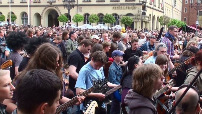 Kolejna wrocławska próba bicia gitarowego rekordu Guinessa już w maju