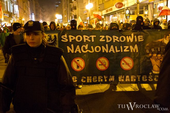 Na ulice Wrocławia ponownie wyszli narodowcy. W Marszu Patriotów wzięło udział około 3 tys. osób