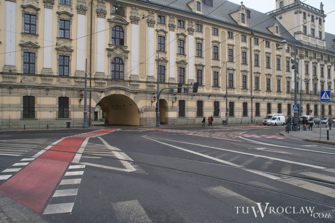 Rowerowy Wrocław: jak korzystać z nowych bram rowerowych prowadzących do Rynku, tm