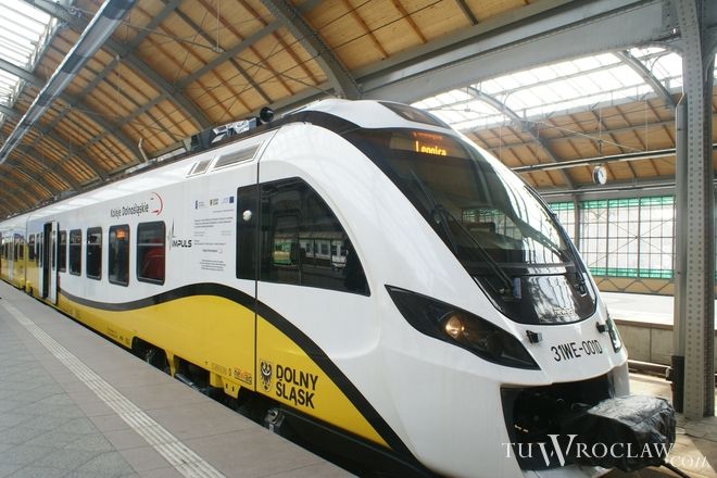 PKP modernizuje trasy dla pociągów aglomeracyjnych na Dolnym Śląsku. Buduje też nowe przystanki, archiwum