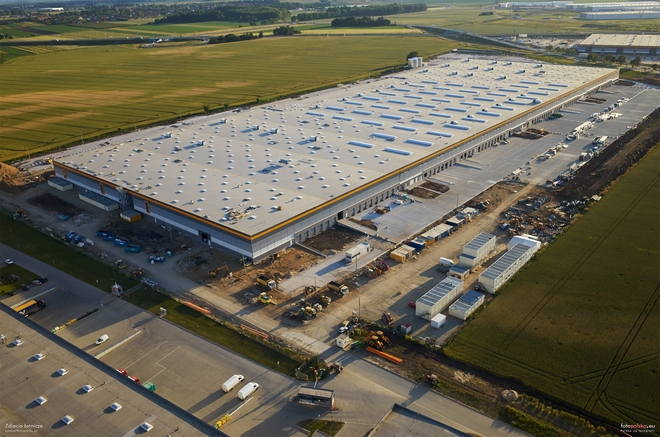 Amazon wybudował pod Wrocławiem dwa ogromne centra logistyczne
