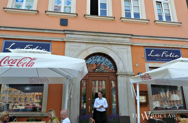 Na placu Solnym jest nowa restauracja. Ale sporo lokali wciąż stoi pustych, Tomek Matejuk