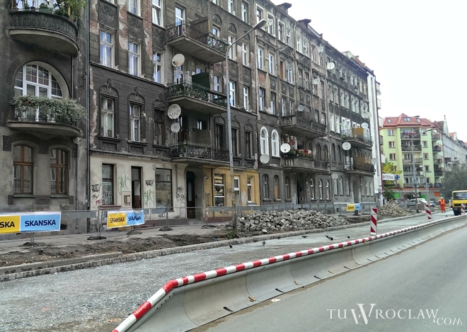 Remont ulicy Wyszyńskiego dobiega końca. Drogowcy układają tam nową nawierzchnię, Tomek Matejuk