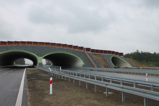 Dobiegły końca prace na budowie odcinka drogi ekspresowej S5 między Kaczkowem a Korzeńskiem