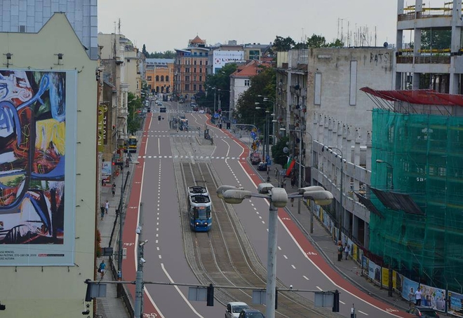 Tak mogą wyglądać ulice w centrum Wrocławia z nowymi trasami rowerowymi, arch. M. Osiński