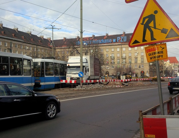 Na placu Kościuszki wciąż trwają przewierty