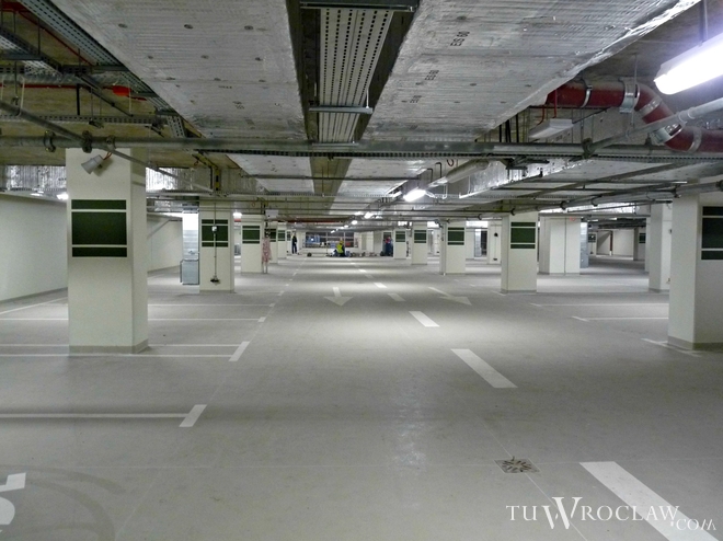 Od września parking pod Narodowym Forum Muzyki jest dostępny dla kierowców