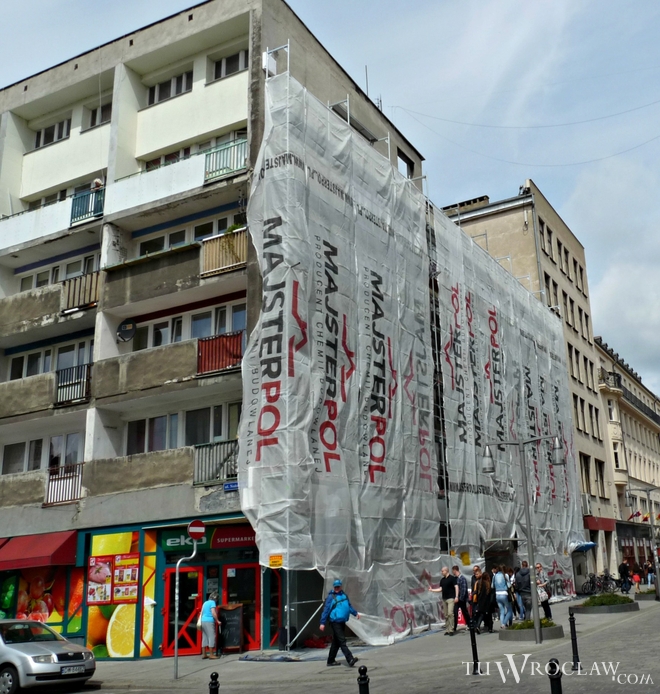 Remontują PRL-owski budynek, w którym mieści się kultowy bar mleczny, Tomek Matejuk