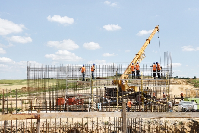 Trwają intensywne prace na budowie odcinka drogi ekspresowej S5 od Marcinowa do węzła Wrocław Północ