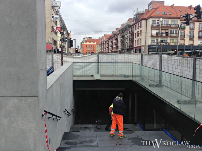 Nowe przejście Świdnickie gotowe. W sobotę otworzą podziemny tunel i przystanki tramwajowe, archiwum