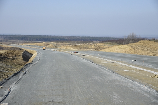 Zakończył się okres zimowy przewidziany w kontrakcie na budowę drogi ekspresowej S5