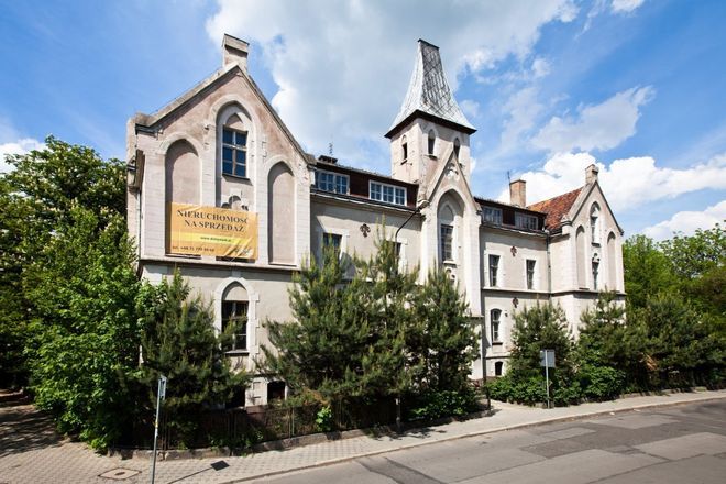 Zabytkowy budynek przychodni na Śródmieściu kupiony za 6,5 miliona złotych, mat. UMWD