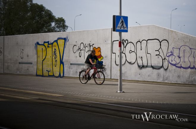 Miasto chce skuteczniej walczyć z graficiarzami, którzy szpecą mury