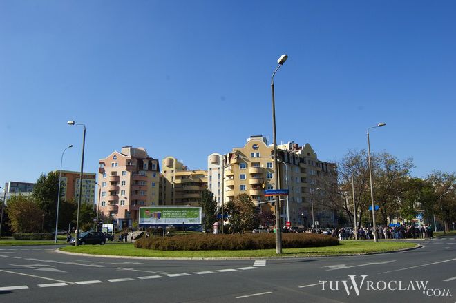 Urzędnicy zmieniają światła na rondzie na Zaporoskiej. Będzie mniej wypadków?, archiwum