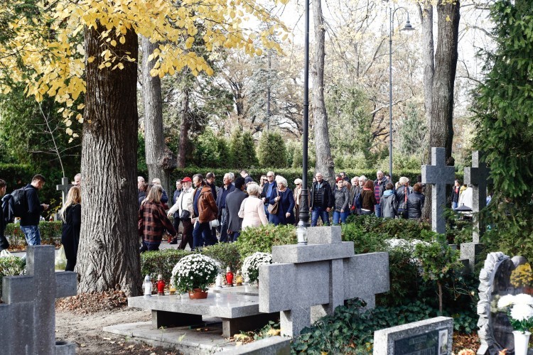 Wszystkich Świętych na Cmentarzu Osobowickim [ZDJĘCIA], Magda Pasiewicz