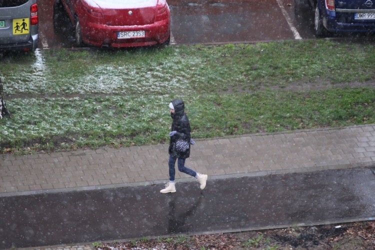 Deszcz, śnieg i oblodzenie. Zmiana pogody we Wrocławiu, Jakub Jurek