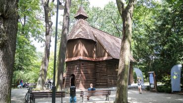 Drewniany kościółek w Parku Szczytnickim po remoncie. Będzie miejscem spotkań