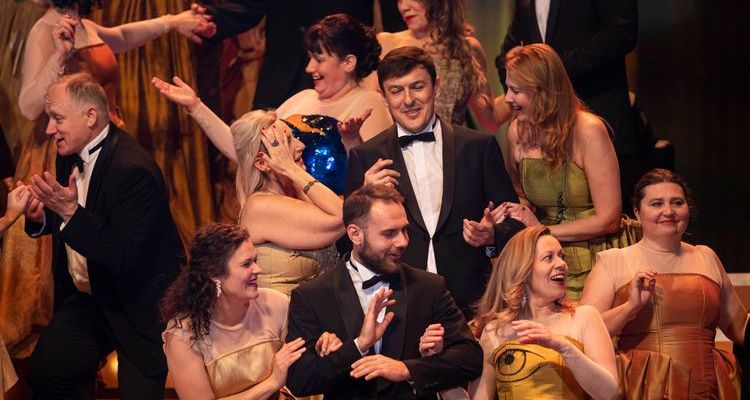 Wrocław: Szampańska zabawa na noworocznej gali w operze [ZOBACZ ZDJĘCIA]