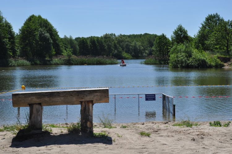 Pierwszy dzień wrocławian na kąpieliskach i basenach. Zaczął się sezon, Wojciech Bolesta, Marta Gołębiowska