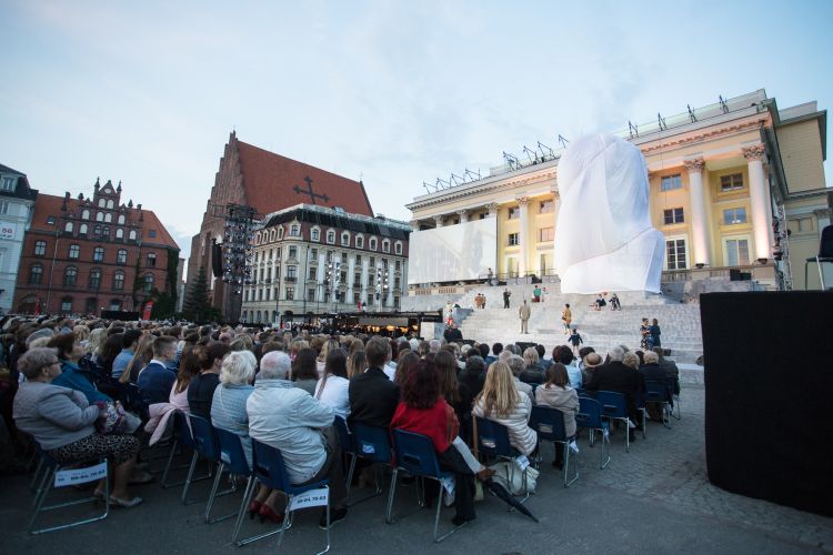 Tłumy na wielkim operowym widowisku na placu Wolności [ZDJĘCIA], Magda Pasiewicz