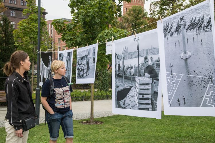 Zdjęcia Plewińskiego zawisły na placu Wolności, Magda Pasiewicz
